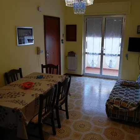 Holiday home Savonarola